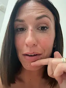 lola_tentatiion live