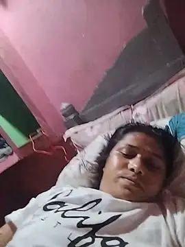 Shrutiii live