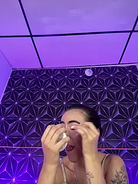 MelanyyJhonson15 live