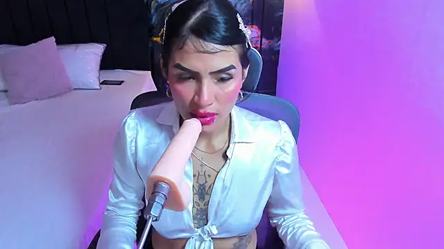 Alanna_Wild live