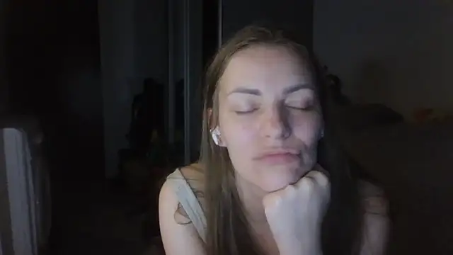 AnnaDiamond1 live