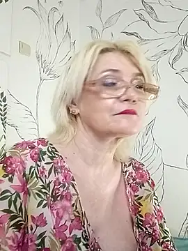 Catty_Lady live