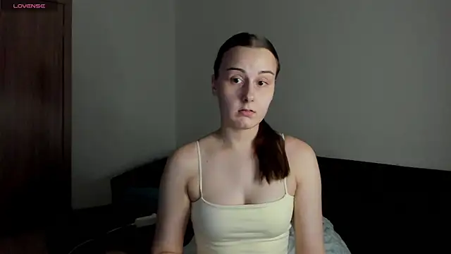 Kelly_Cartier live