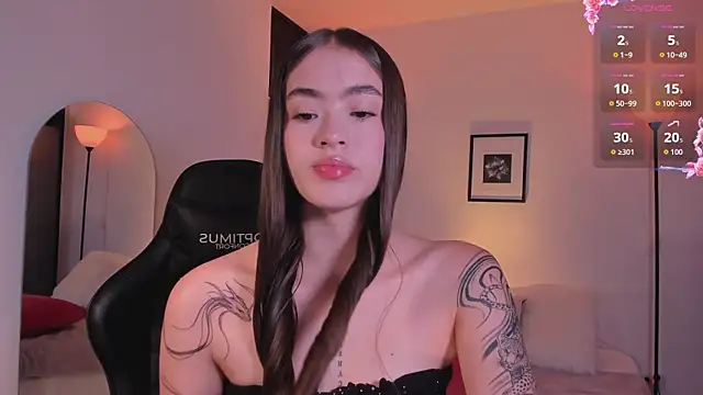 LizzyColins live