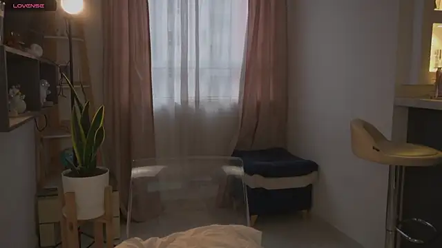 valeria_rosses live