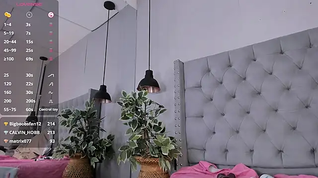 Monika-Ruiz live
