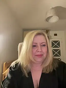 JanieLight53 live