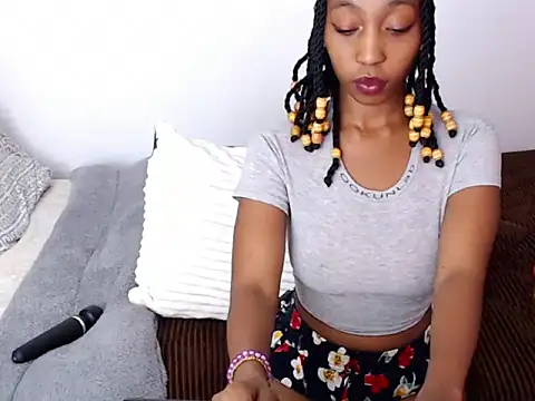 Thee_habibah live