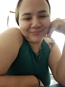 Mandy-moore28 live