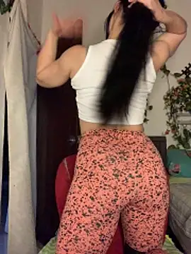 Estefani_32 live
