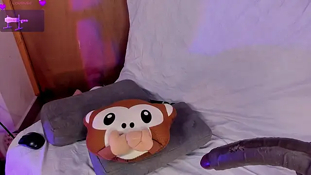 LilyRobertts live