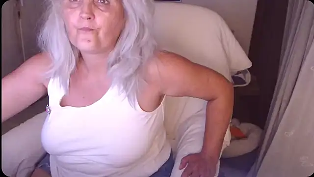 Divineblond live