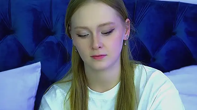 AgataFoxley live