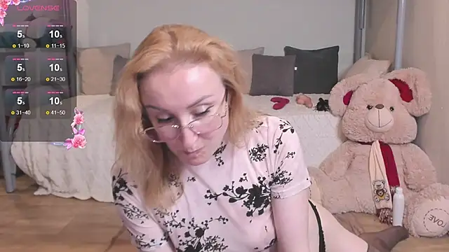 MadissonKiss live