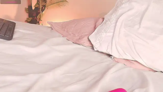 Pammela_Smith live