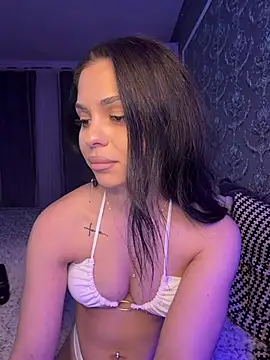 Olivia_Noor live