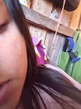 AishaYeleth live