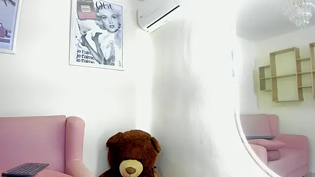 iris_blair_ live
