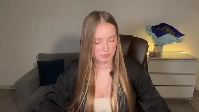 EvaMaddison live