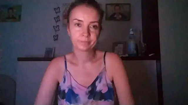 JenniferAlone live