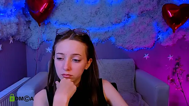 chloe_ley live