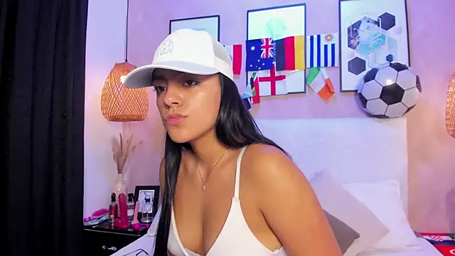 Hilaryportman149 live