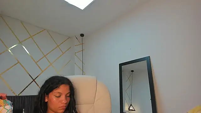 LittleeStar live