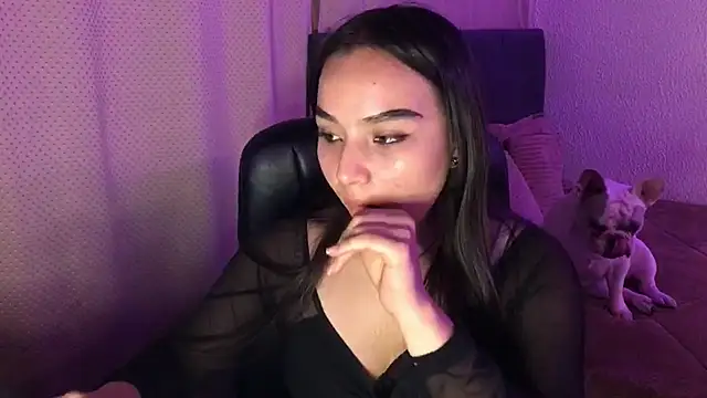 amelia_hall live