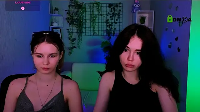 riley_sanders live