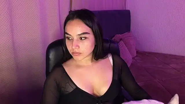 amelia_hall live