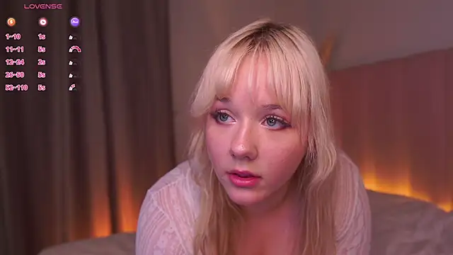 MissBunnyDoll live