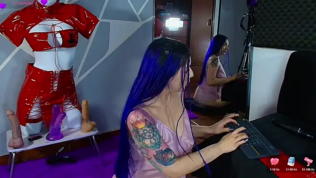 karlamoon23 live