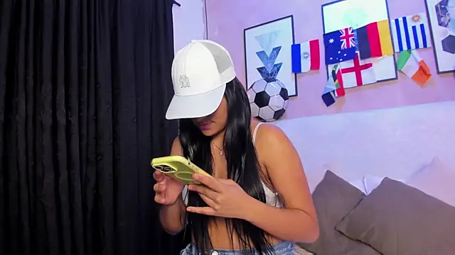 Hilaryportman149 live
