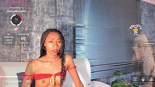 NathalyLeen live