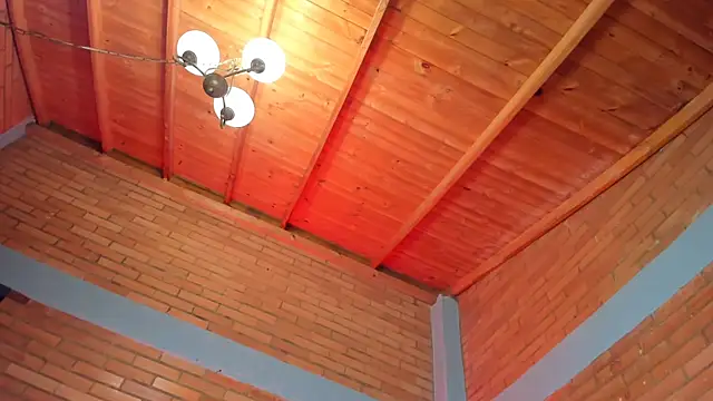 Emma_belley live