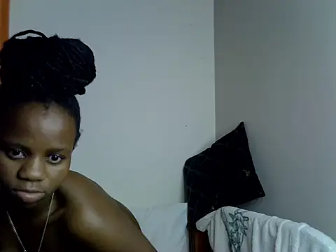 Curvydollyy live