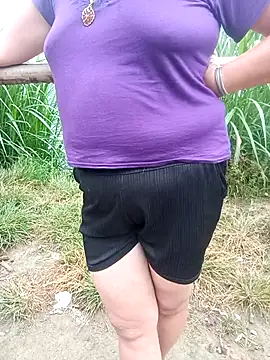NyloveSquirt live