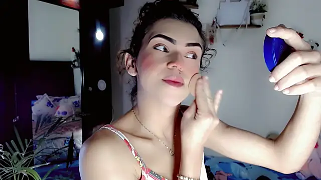 NathalialLooes live