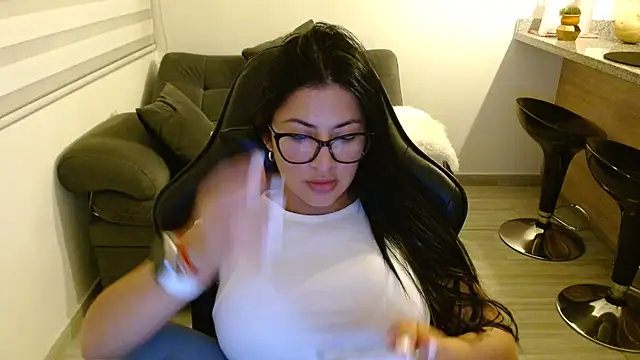 Mia_Paradis live