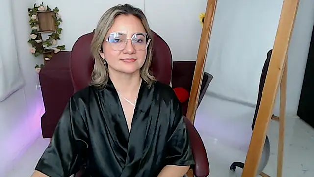 Ghada_milf live