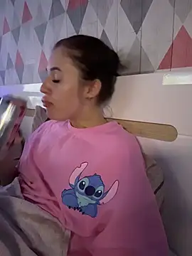 Lira_Fayeee live