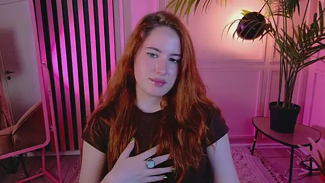 ChloeAster live