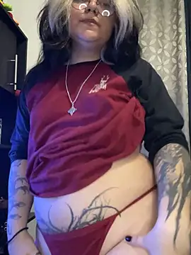 NaylaVelvet live