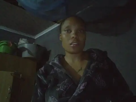 Girl_Serenity live