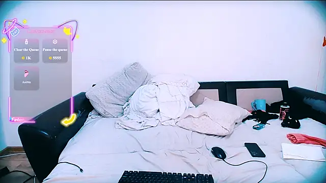 Littlepinkcat live