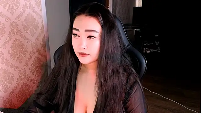 Emma_Uilson live