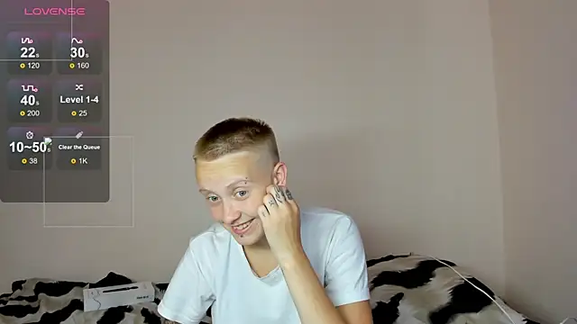 Stacey_Brow live