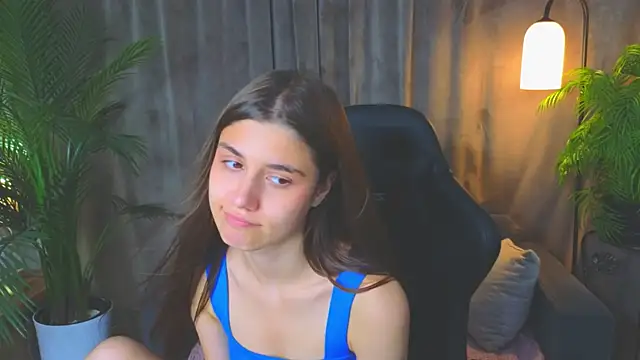 Arianaaallens_ live