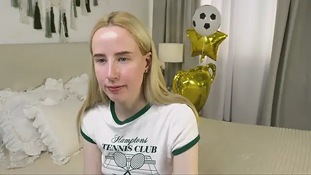 Cassie_Kelman live