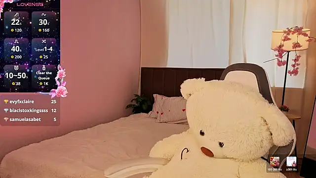 EvaHamilton live